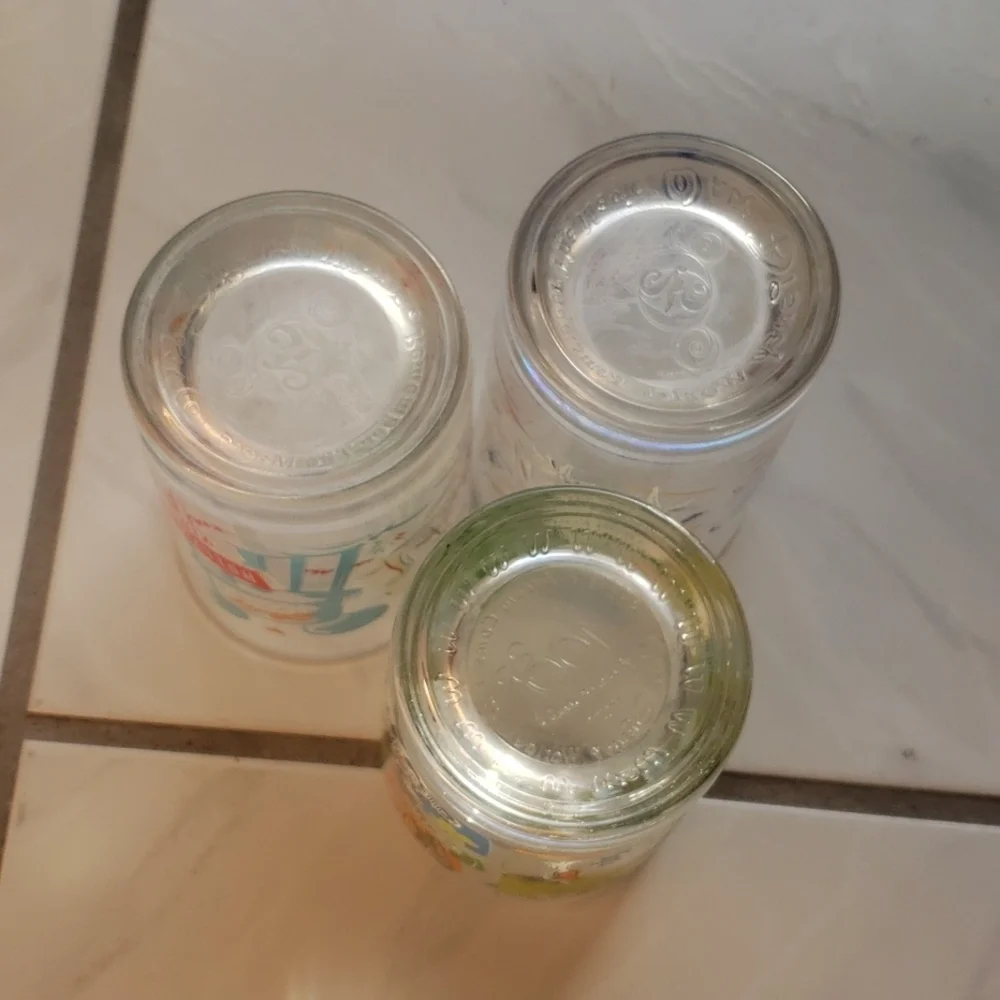 Vintage rare hard to find set of McDonalds Disney years of magic tumblers (3) - Picture 3 of 8